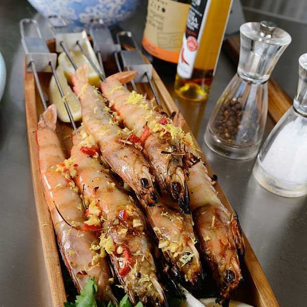 Fresh king prawns with garlic and chilli marinade.
