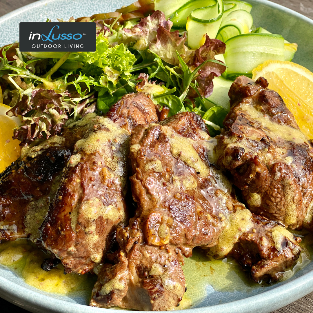 barbecued lamb rump with a vinaigrette and and salad